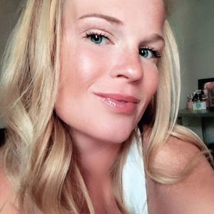 Meet your Posher, Hillary